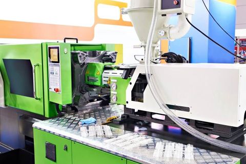 Discover How Plastic Molding Machines Improve Manufacturing Efficiency and Precision
